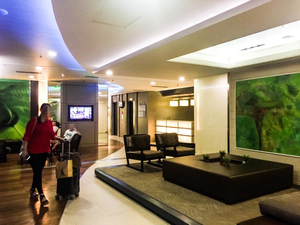 Antel Serenity Suites At Poblacion Makati Makati City Exteriér fotografie